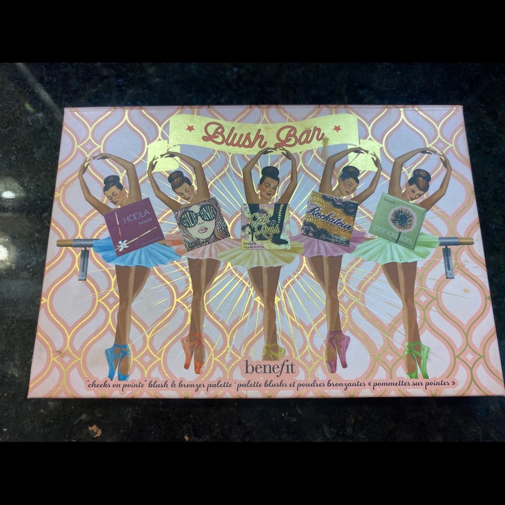Benefit Blush Bar